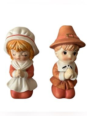 Brinn's PGH PA Pilgrim Boy and Girl Praying Thanksgiving Porcelain Figurines